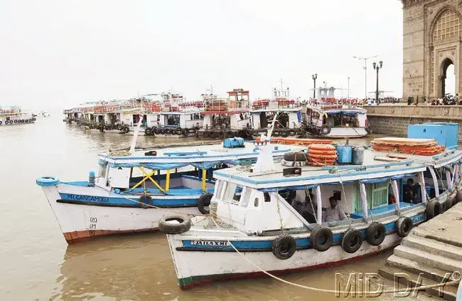 Mumbai News LIVE Updates: Ferry capsizes near Elephanta Caves, rescue underway