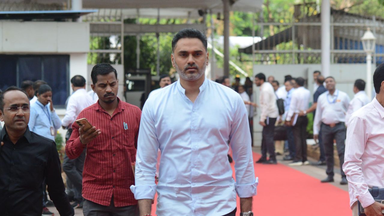 Yogesh Kadam Shiv Sena MLA Yogesh Kadam sworn in as the member of the 15th Maharashtra assembly representing Dapoli Constituency