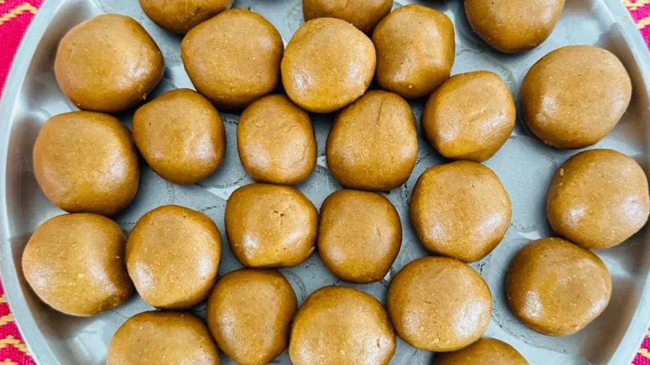 “These ladoos bring a refreshing citrus twist to a traditional sweet. With jaggery replacing refined sugar, they’re a healthier way to enjoy Diwali festivities with a burst of festive flavour,” says Chef Rupesh Ramnath Mokal... Find Recipe Here