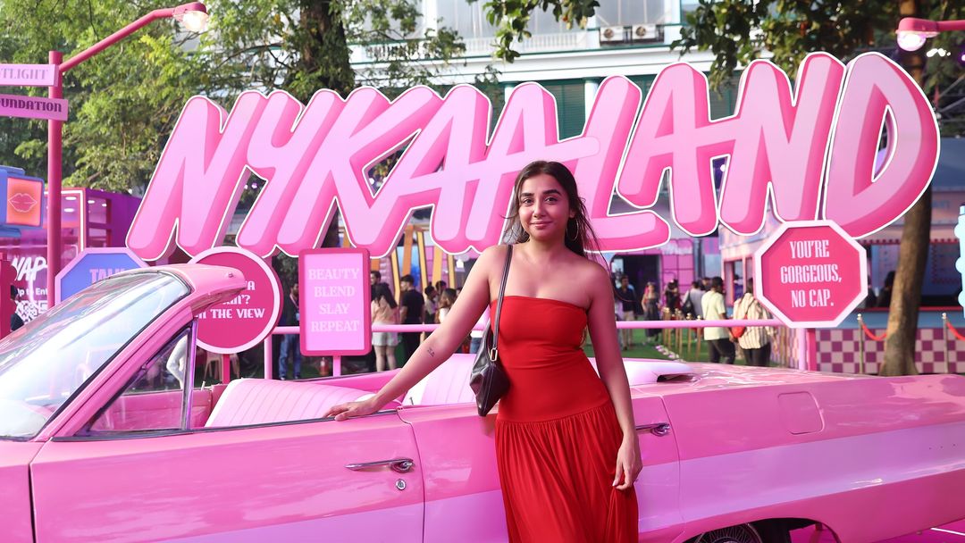 Prajakta Koli, a digital sensation and youth icon, connected with fans at the Dot & Key booth, exploring their signature skincare solutions.