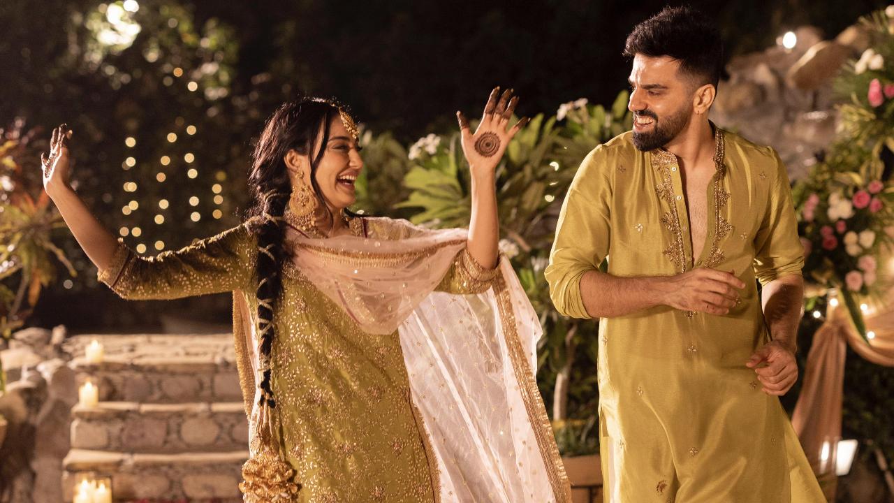 PICS: Surbhi Jyoti and Sumit Suri's wedding festivities begins with a stunning mehendi ceremony!