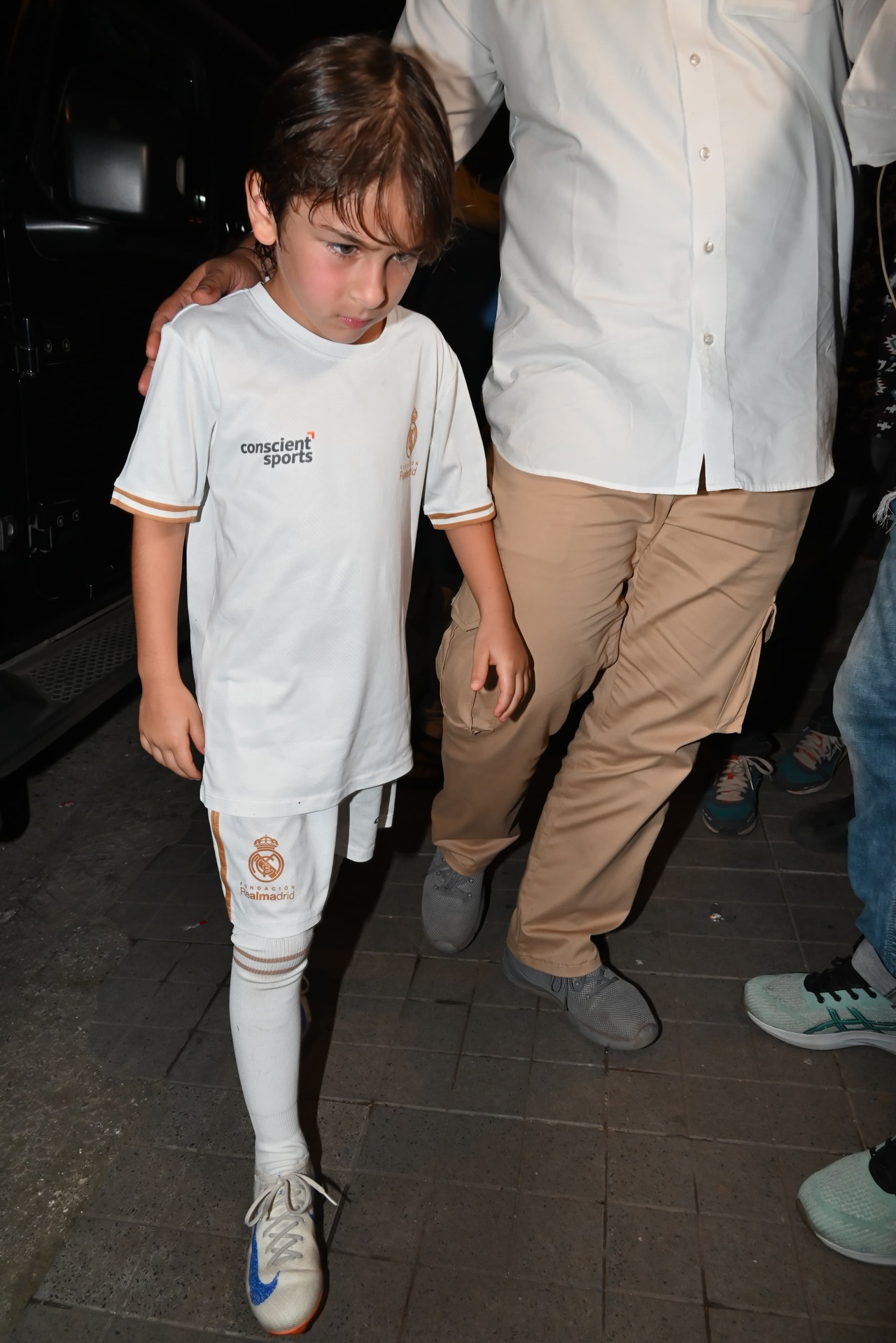 Kareena's son Taimur joined her along for the birthday bash. 