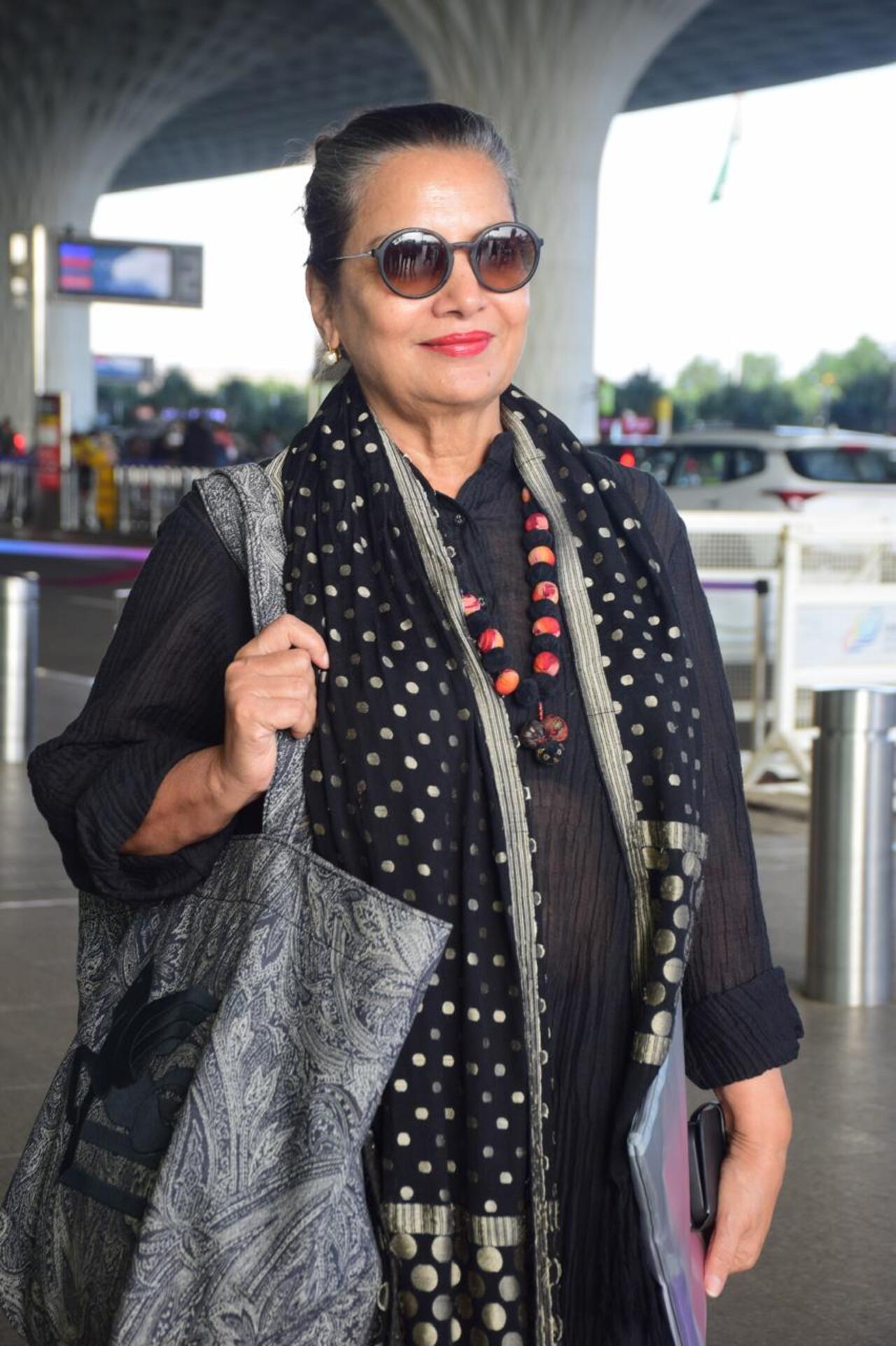 The Mumbai airport turned into a fashion arena as scores of celebs were spotted today. Shabana Azmi who marked 50 years in showbiz was all smiles. 