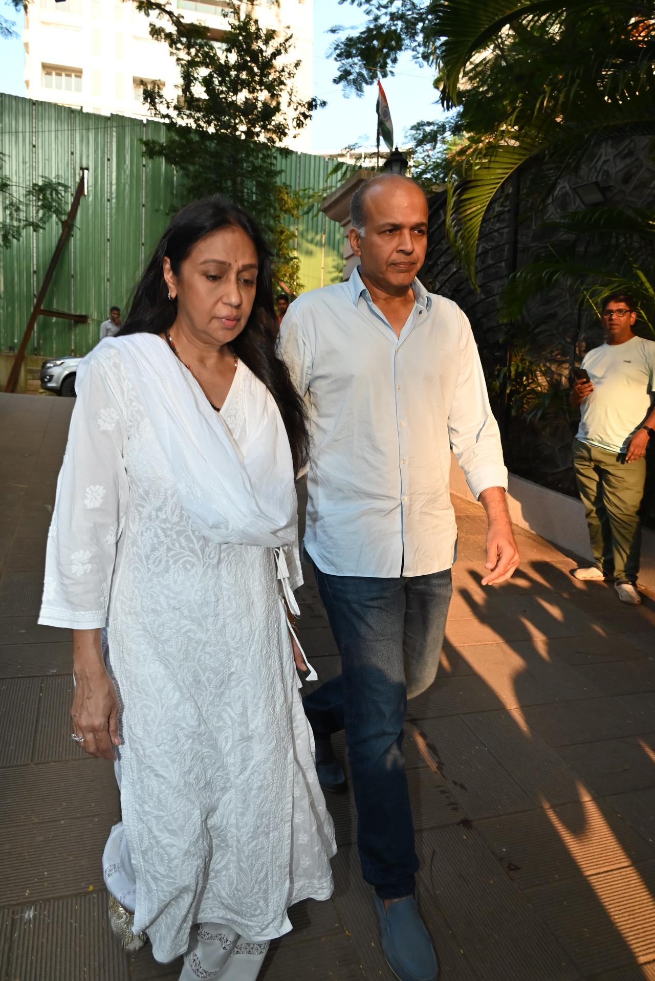 Aamir's 'Lagaan' filmmaker Ashutosh Gowariker was at the prayer meet with his wife. 