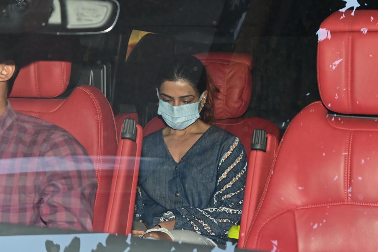 Samantha Ruth Prabhu was spotted in Mumbai amid her divorce controversy with ex-husband Naga Chaitanya. 