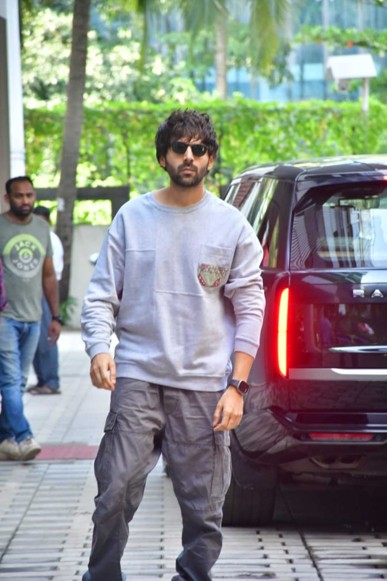 Kartik Aaryan was spotted amid 'Bhool Bhulaiyaa 3' promotions. 