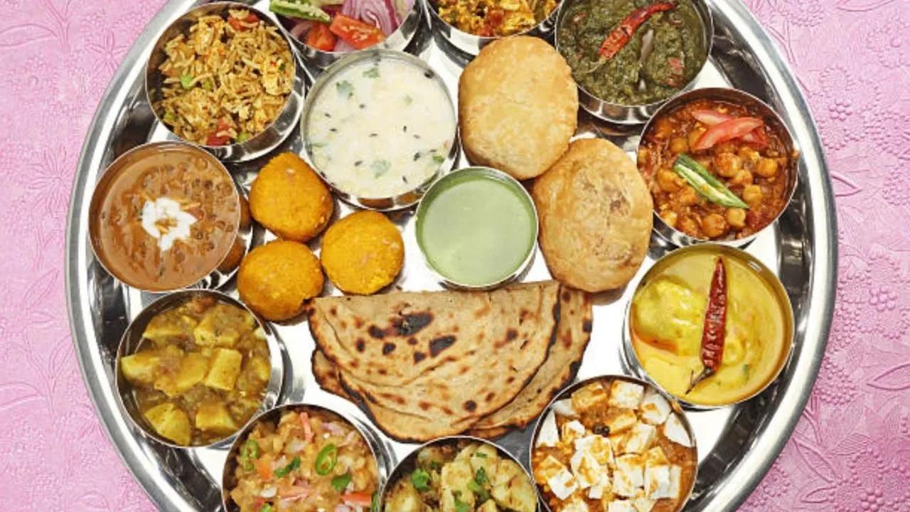 Home-cooked veg thali became cheaper in December but non-veg thali was costlier